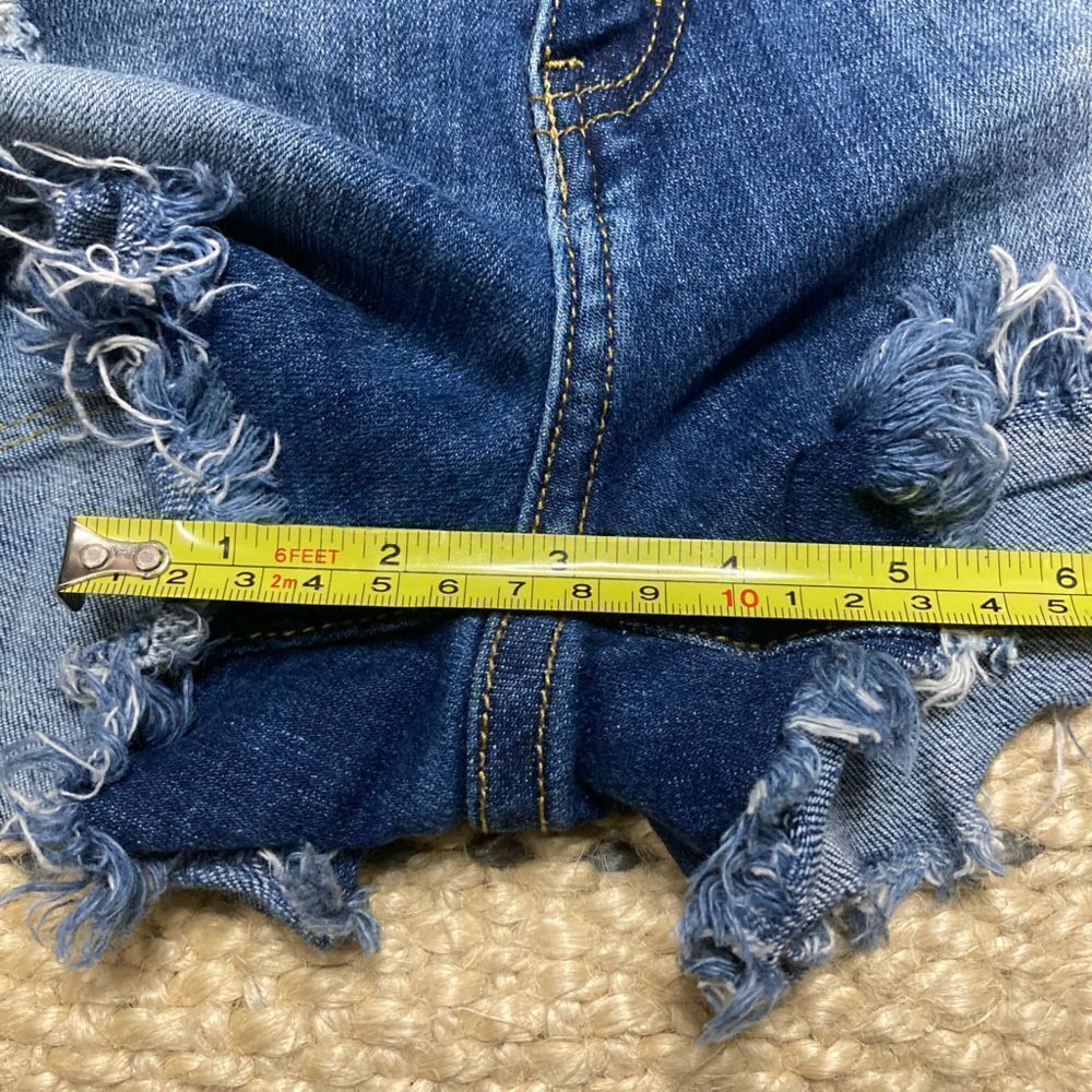 KanCan, Medium Blue Wash Distressed Jean Shorts Mid-High Rise Denim 5 Juniors - Picture 4 of 9